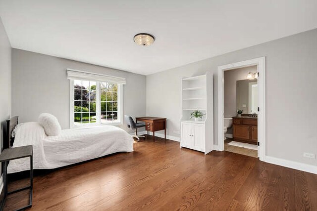 808 Maple Ave, Downers Grove, IL 60515 - bedroom with dark wood finished floors and baseboards
