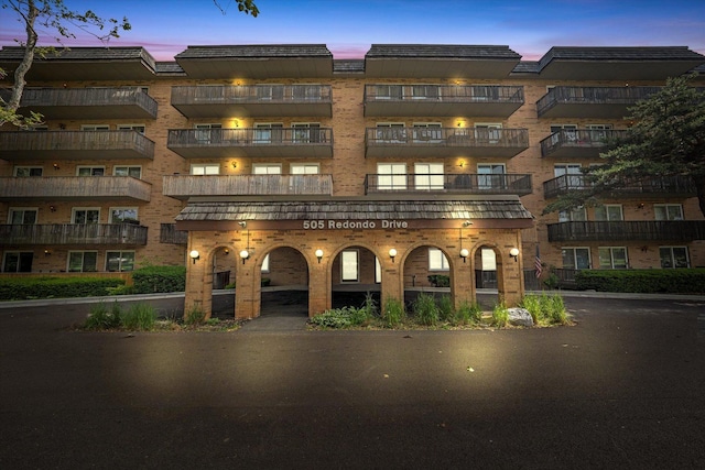 505 Redondo Dr Unit 305, Downers Grove, IL 60516 - photo 35