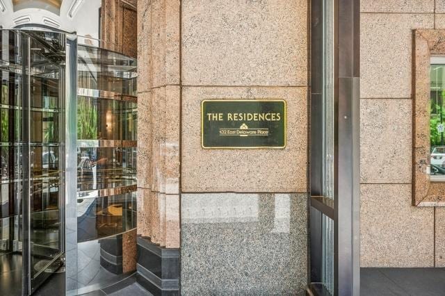 132 E Delaware Pl Unit 5201, Chicago, IL 60611 - photo 2