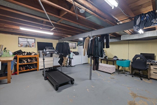 8353 N Drake Ave, Skokie, IL 60076 - exercise area with separate washer and dryer