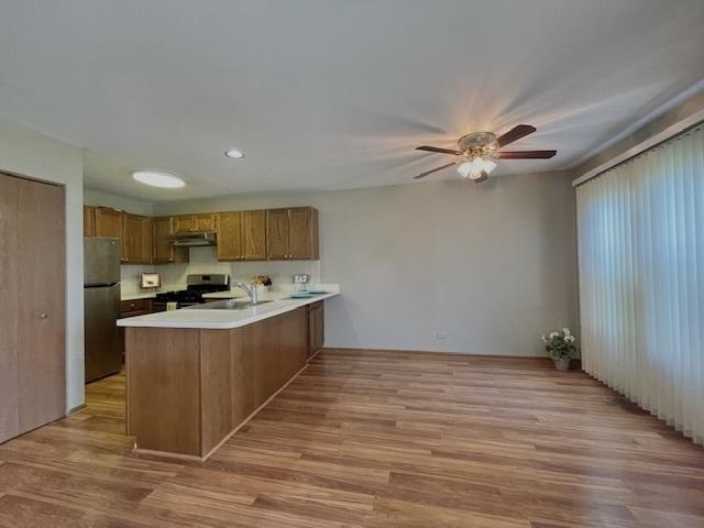 304 University Ln Unit 5, Elk Grove Village, IL 60007 - carpeted spare room featuring baseboards