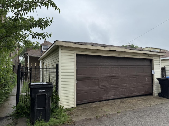 1511 N Linder Ave, Chicago, IL 60651 - view of detached garage