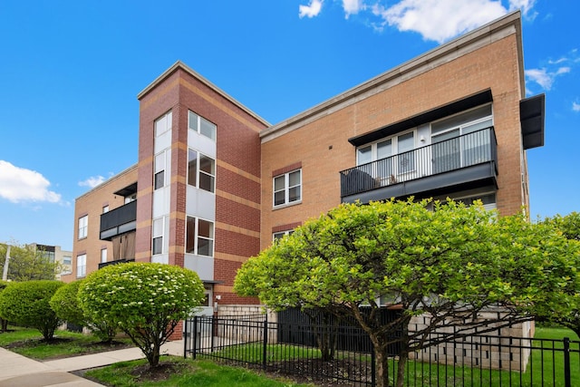 2257 W Lake St Unit 101, Chicago, IL 60612 - view of building exterior