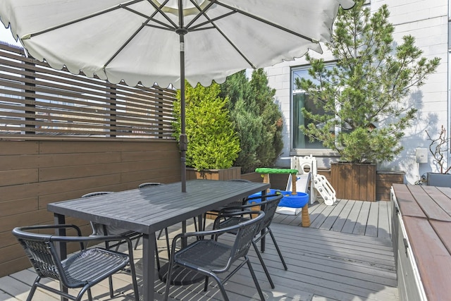 1615 N Wolcott Ave Unit 204, Chicago, IL 60622 - deck featuring outdoor dining space