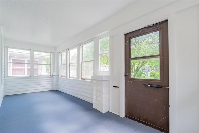 810 N Oak St, Bloomington, IL 61701 - unfurnished sunroom with healthy amount of natural light