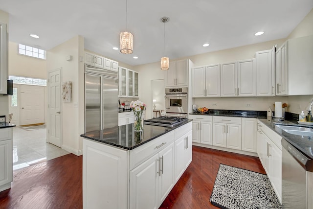 2801 Mayfield Dr, Park Ridge, IL 60068