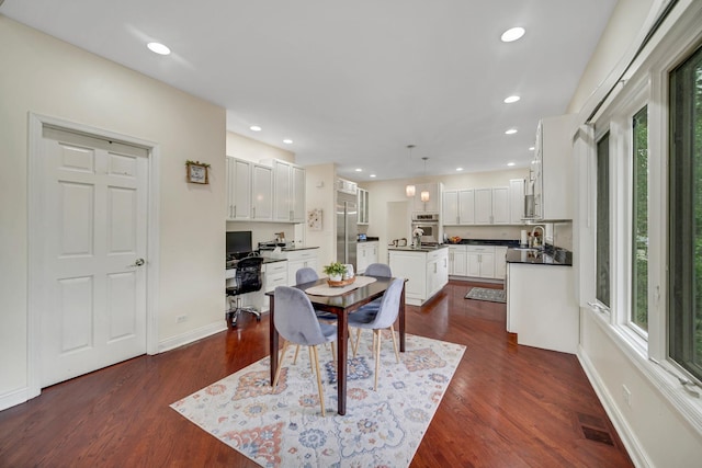 2801 Mayfield Dr, Park Ridge, IL 60068