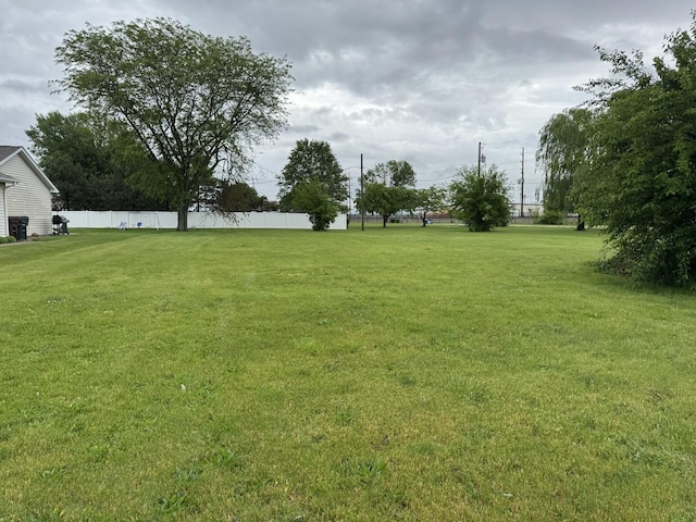 504 N Pine St, Gardner, IL 60424 - photo 2