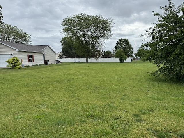 504 N Pine St, Gardner, IL 60424 - photo 3