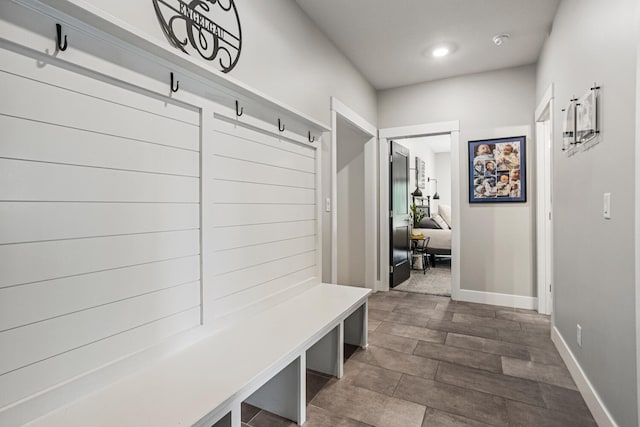 4203 Curtis Meadow Dr, Champaign, IL 61822 - mudroom featuring baseboards and recessed lighting