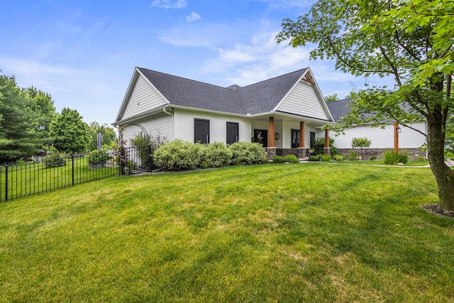 4203 Curtis Meadow Dr, Champaign, IL 61822 - view of front facade featuring roof with shingles