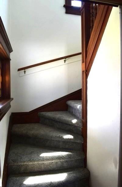 1207 4th Ave, Sterling, IL 61081 - view of stairway