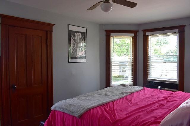 1207 4th Ave, Sterling, IL 61081 - bedroom featuring a ceiling fan