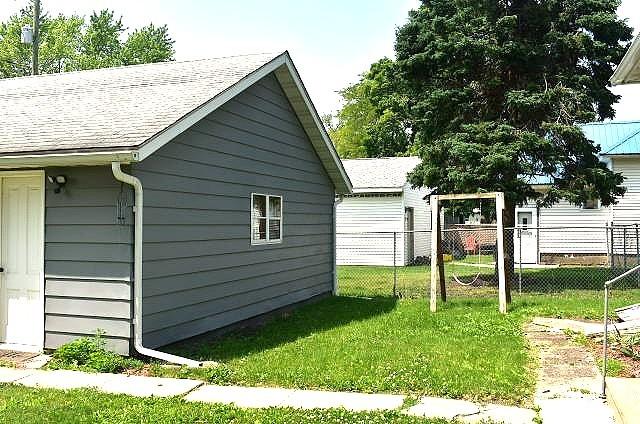 1207 4th Ave, Sterling, IL 61081 - view of property exterior