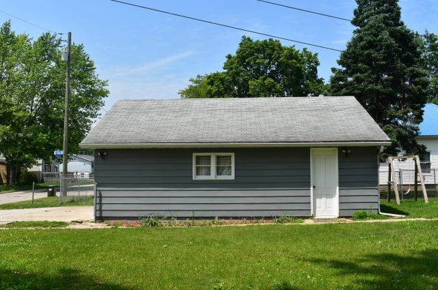 1207 4th Ave, Sterling, IL 61081 - view of outdoor structure