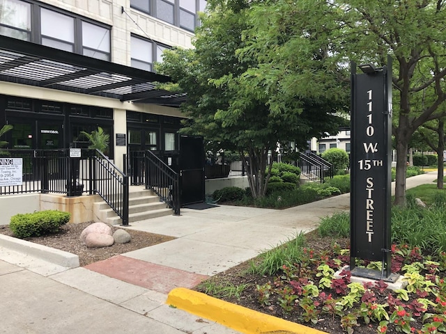 1110 W 15th St Unit 228, Chicago, IL 60608 - view of exterior entry