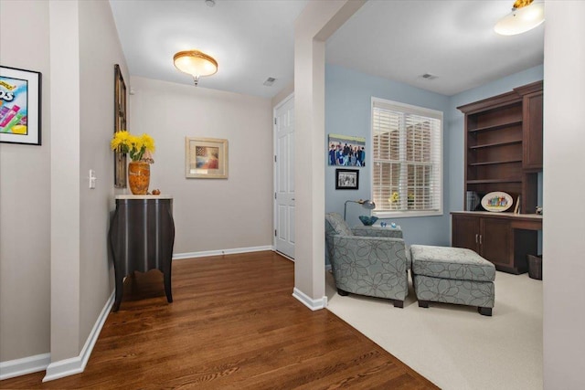 2140 Washington Dr, Northbrook, IL 60062 - hall with wood finished floors and baseboards