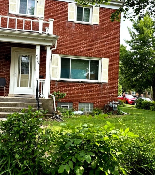 4825 Davis St, Skokie, IL 60077 - doorway to property with brick siding