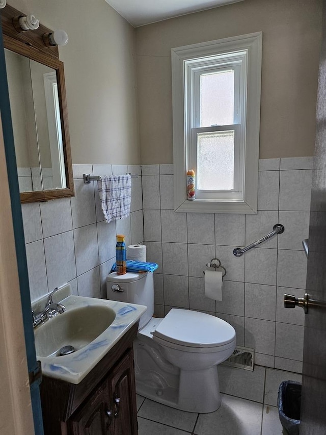 4825 Davis St, Skokie, IL 60077 - photo 16