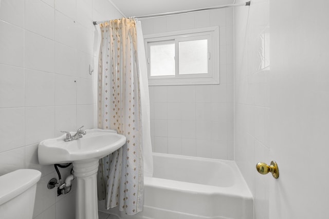 5110 W Lake Shore Dr, Wonder Lake, IL 60097 - full bath with shower / tub combo and tile walls