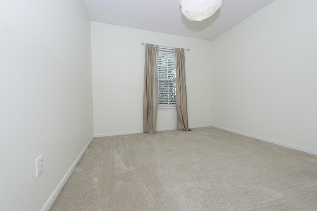 149 W Prairiefield Ave, Cortland, IL 60112 - carpeted empty room with baseboards