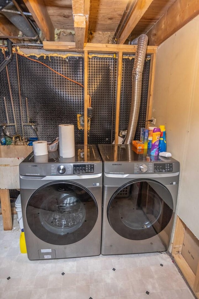 601 Fairlane Dr, Joliet, IL 60435 - washroom with washing machine and dryer