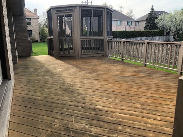 1144 W Trinity Dr, Addison, IL 60101 - view of wooden deck