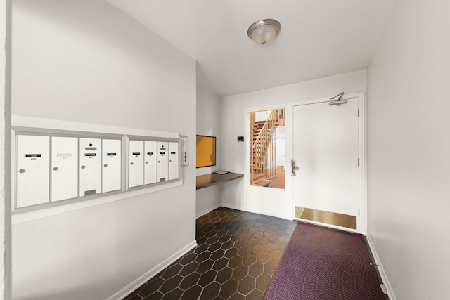 2051 Creekside Dr Unit 2-2, Wheaton, IL 60189 - view of property's community featuring mail area