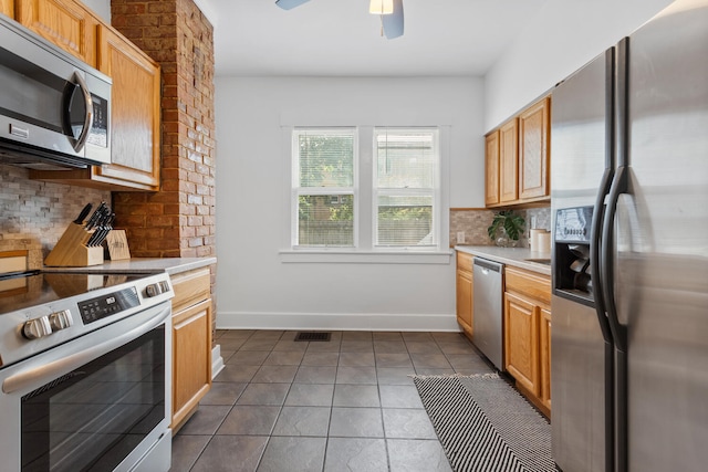 808 W Green St, Champaign, IL 61820 - photo 16