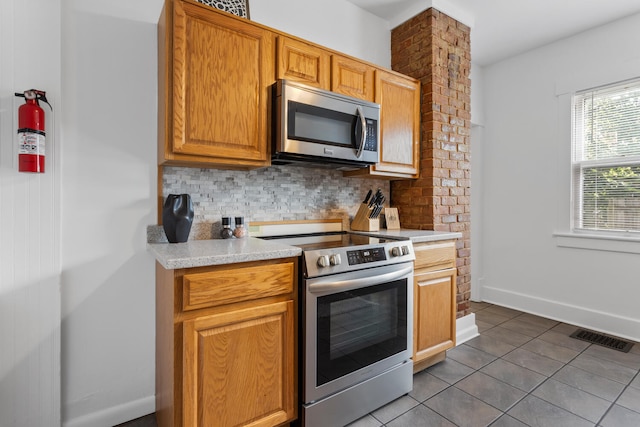 808 W Green St, Champaign, IL 61820 - photo 21