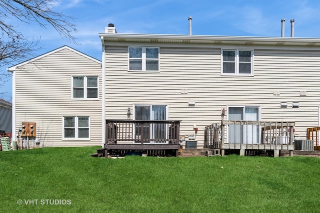 410 Kensington Ct Unit 410, Naperville, IL 60563 - back of property with a deck, a lawn, and cooling unit