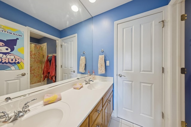 131 N Wilmette Ave, Westmont, IL 60559 - bathroom with double vanity and a shower with curtain