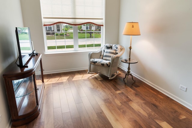 552 Autumn Cir, Pingree Grove, IL 60140 - sitting room featuring wood finished floors and baseboards