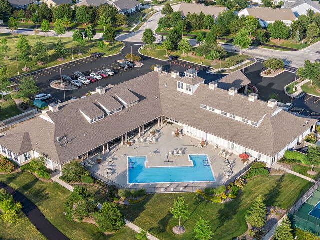 552 Autumn Cir, Pingree Grove, IL 60140 - aerial perspective of suburban area with a pool area