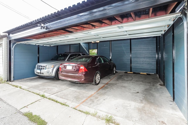 2737 W Thomas St Unit 3, Chicago, IL 60622 - view of garage