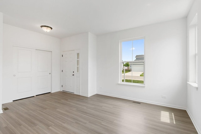 32075 Savannah Dr, Lakemoor, IL 60051 - photo 2