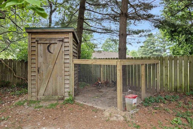 7308 W Lancaster Rd, Peoria, IL 61607 - view of poultry coop