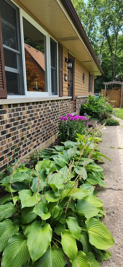 510 W Dolph St, Yorkville, IL 60560 - photo 2