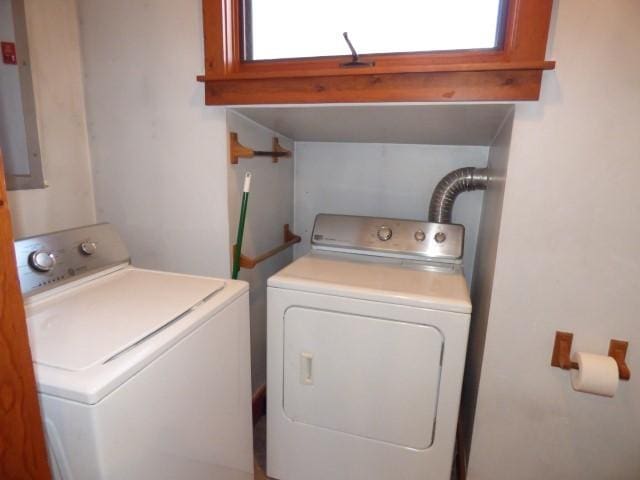 516 Spring St, Galena, IL 61036 - washroom with washing machine and clothes dryer and electric panel