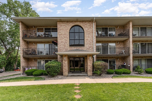 10238 SW Hwy Unit 2C, Chicago Ridge, IL 60415 - view of apartment building / complex