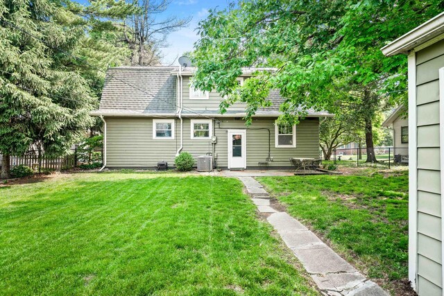 1414 E Olive St, Bloomington, IL 61701 - photo 37