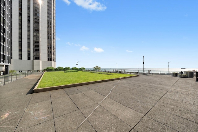900 N Lake Shore Dr Unit 1104, Chicago, IL 60611 - surrounding community featuring a lawn