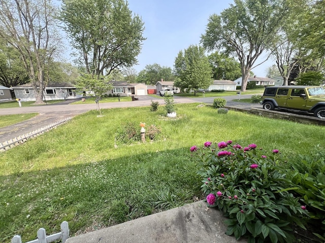 1707 Highview Ave, Mchenry, IL 60050 - view of yard with a residential view