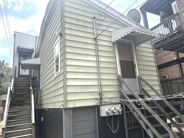 256 W 23rd Pl, Chicago, IL 60616 - view of side of property featuring stairway