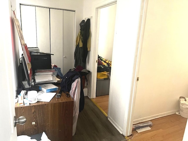 256 W 23rd Pl, Chicago, IL 60616 - office area featuring wood finished floors and baseboards