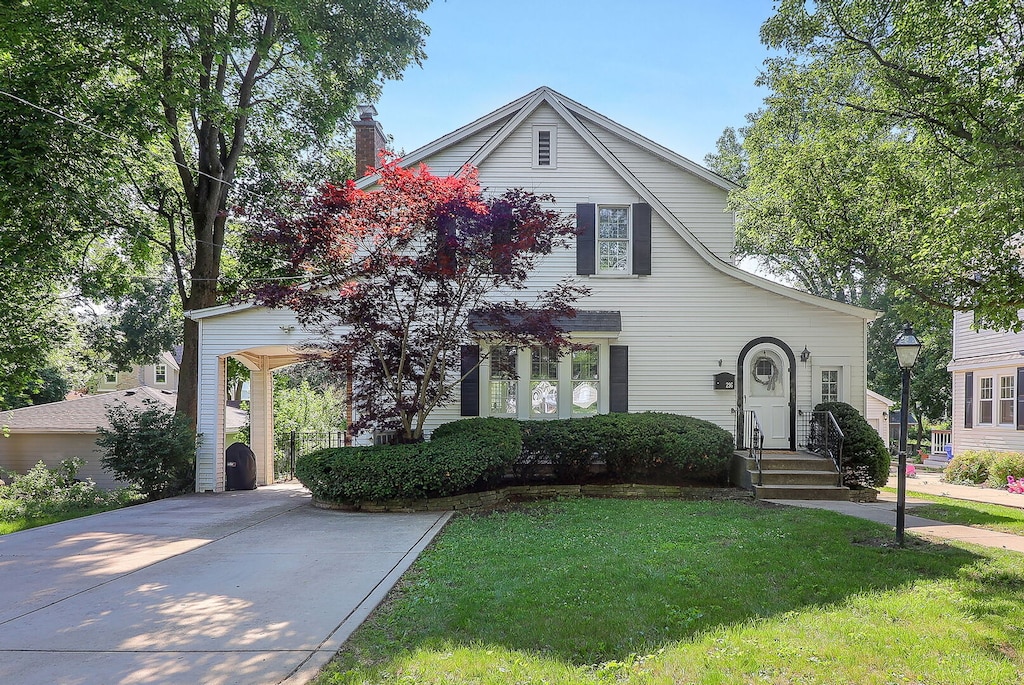 296 May Ave, Glen Ellyn, IL 60137 - photo 1