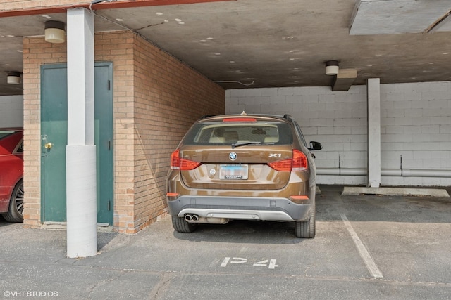 415 Wesley Ave Unit 45, Oak Park, IL 60302 - view of parking deck