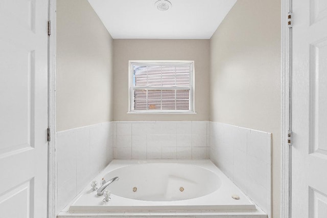 933 Tralee Ct, Gurnee, IL 60031 - full bathroom with a jetted tub
