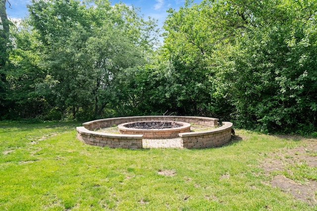 6099 Polo Club Dr, Yorkville, IL 60560 - view of green lawn featuring an outdoor fire pit