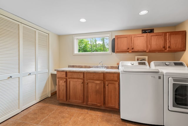 1616 Riverside Ave, Saint Charles, IL 60174 - laundry area with washer and clothes dryer, cabinet space, and recessed lighting